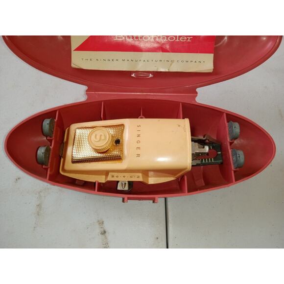 Vintage 1960's Singer Buttonholer with Booklet and Pink Case - Picture 2 of 7